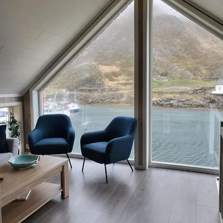 Spektakulaer Rorbu I Autentiske Omgivelser Holiday home Ballstad